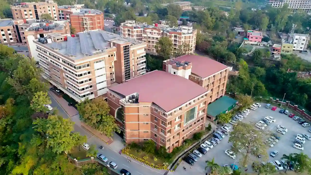 DIT University Dehradun banner