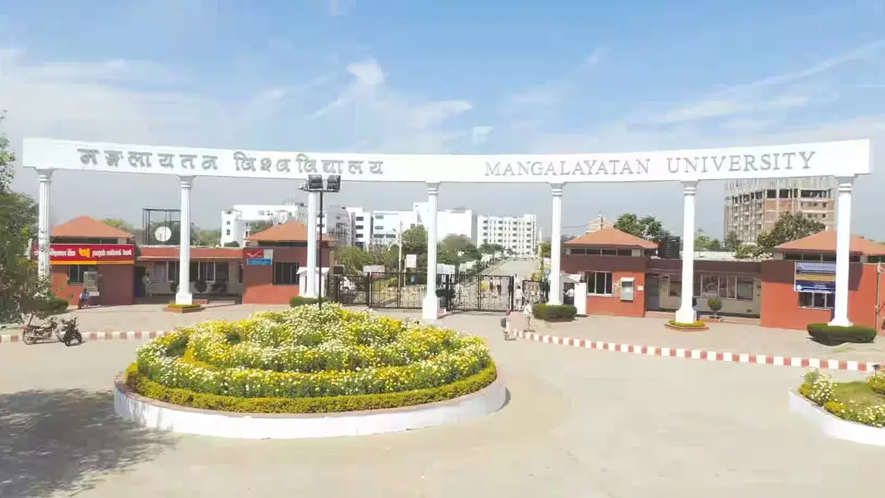 Mangalayatan_University_1