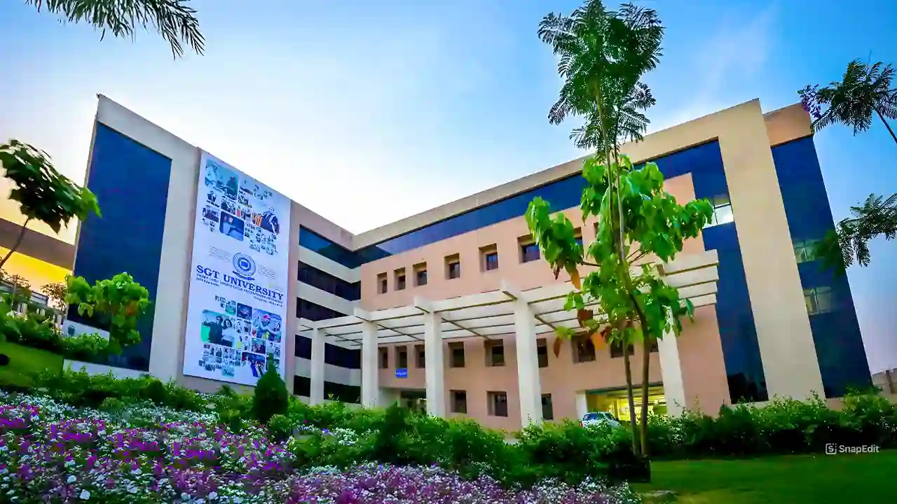 SHREE GURU GOBIND SINGH TRICENTENARY UNIVERSITY banner