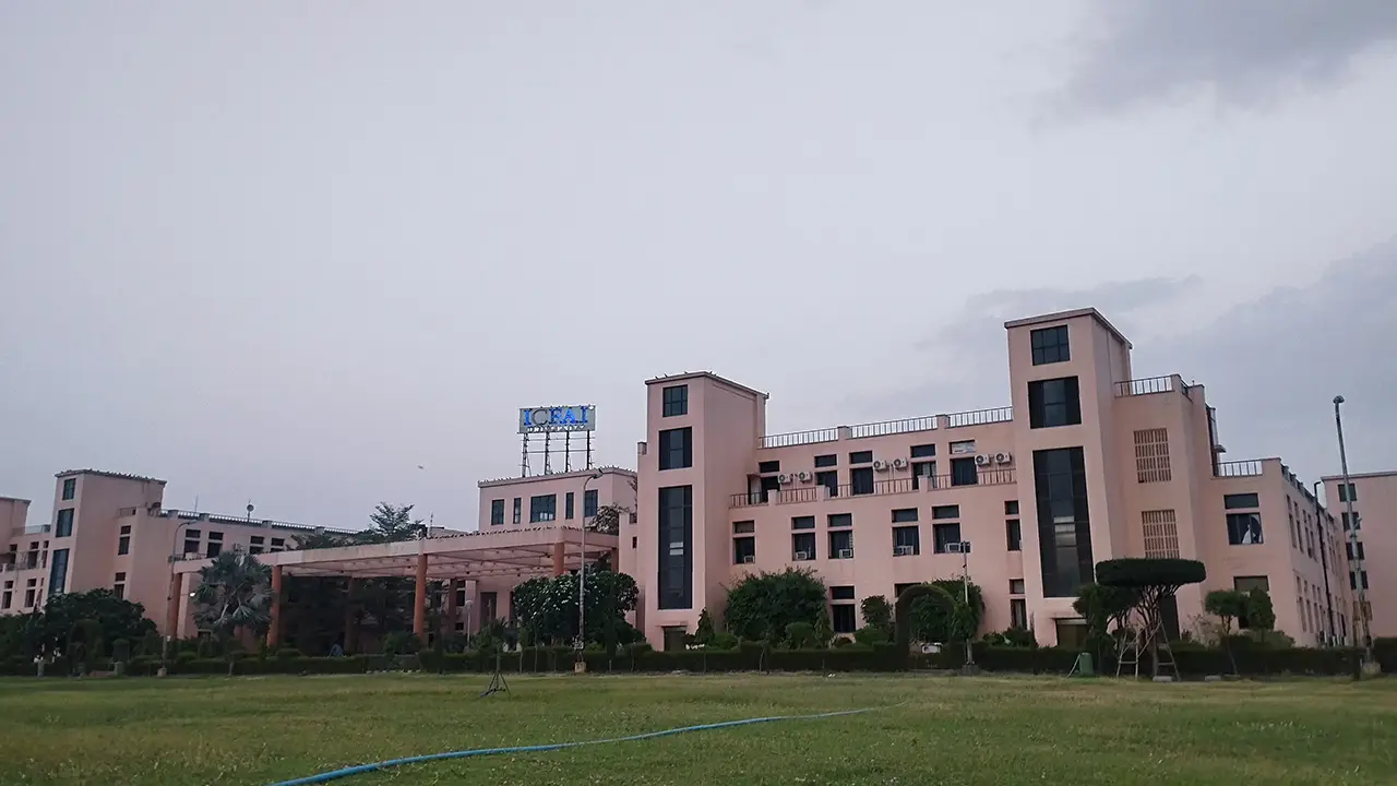 icfai university raipur banner