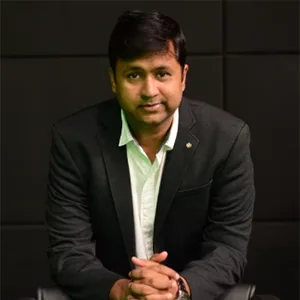 Dr. Naveen Agarwal